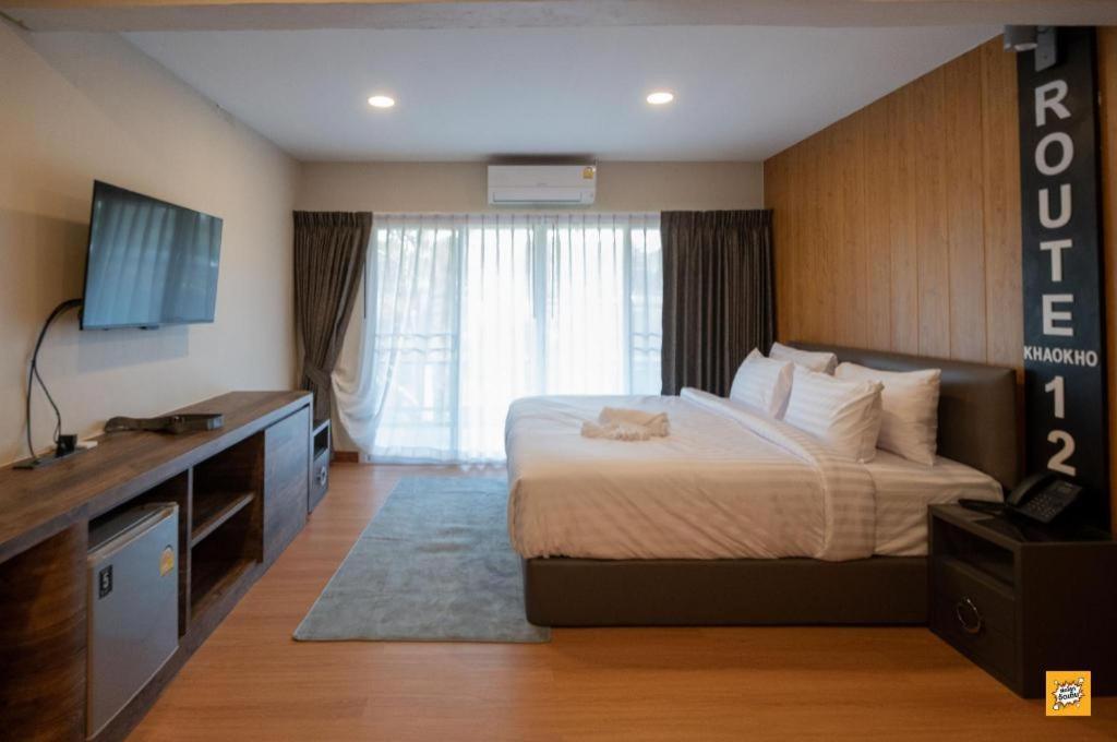 Route12 Hotel Khao Kho Luaran gambar